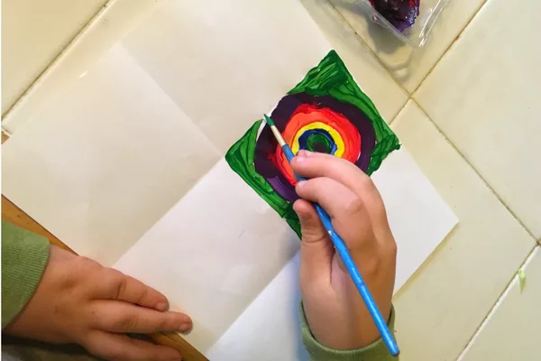 Crumpled Paper Rainbow Craft To Teach Colors And Fine Motor Skills!